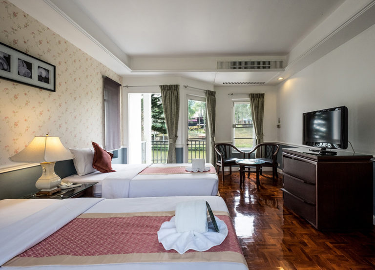 ห้องพัก ดีลักซ์ วิวทะเลสาบ Rayong Rooms